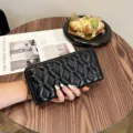 Μαύρο καπιτονέ μακρύ πορτοφόλι με φερμουάρ PU δέρμα τσάντα χειρός μεγάλη χωρητικότητα. - 202-2 Μαύρο