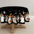 Gedetailleerd uitzicht op een zwart Halloween tafelkleed met leuke spookjes en pompoenen. - 150x150cm Geborstelde stof (245g) / ZB813-2