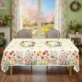 Detailansicht der Frühlings-Tischdecke mit bunten Blumen und Schmetterlingen im Aquarellstil. - 40x60cm Gebürsteter Stoff / ZB711-16