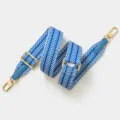 Verstellbarer blau-weisser gestreifter Taschenriemen mit goldener Hardware fur Umhaenge. - Goldschnalle / Hellblau