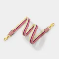 Kleurrijke gestreepte vervangende tassenband met roze lederen uiteinden en goudkleurige sluitingen - Lengte 110cm Breedte 2.5cm / Roze met gouden gesp