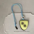 Koreanischer Sonnenblumen Sonnenbrillen Halter Kette, gelbes Leder Etui mit blauem Band. - Gelb
