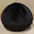 Simulated steamed bun plush pillow toy, cute soft stuffed doll, creative home decor gift. - 9cm Pendant / Black