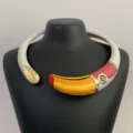 Kleurrijke toekan vogel open halsketting mode metaal sieraden statement choker voor vrouwen - Chokerketting / Broken Wit