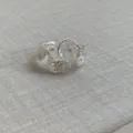 Zilveren onregelmatig getextureerde open ring, modieuze niche design sieraden variant voor dames. - Textuur Open Ring / Zilver