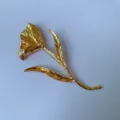 French vintage oversized metal flower brooch chic gold leaf pin fashion statement jewelry accessory - Gold