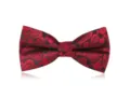 Gros plan sur les détails élégants du motif cachemire rouge et noir du nœud papillon homme. - Noeud Papillon Paisley Rouge Foncé / Rouge Foncé