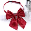 Nœud papillon rouge à pois pour femmes, accessoire d'uniforme chic avec sangle réglable. - Fleur de Col 03