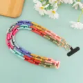 Bunte Acryl-Ketten-Detailaufnahme, ideal für stilvolle Handtaschen oder sichere Handy-Bänder. - Langer Stil / Mehrfarbig