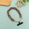 Braune matte Kette für Handytasche or Umhängetasche, stilvolles Acryl-Accessoire. - Kurzer Stil / Braun