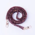Courroie de sac en perles marron avec fermoirs mousquetons dorés pour sacs et étuis de téléphone. - 120 cm / Brun bicolore