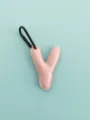 Portachiavi con lettera Y in pelle PU rosa con moschettone in metallo nero per borse. - Stile Lettera Y