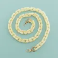 Dettaglio catena in acrilico, maglie quadrate beige con chiusure metalliche dorate per borse. - Giallo Fluorescente