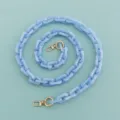 Cinturino in catena di acrilico azzurro per borse fai-da-te e custodie con chiusure dorate. - Blu Fluorescente