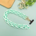 Pastellgrüner Acryl-Kettenriemen für Handtasche oder Handyhülle, trendiges Accessoire. - Langer Stil / Frühlings-Teegrün