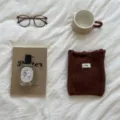 Kleine braune gehäkelte Handytasche handgemachte Strick Umhängetasche süße Mini Tasche Detail. - Handgewebter Stil (AL824114714403) / Cold Brew Braun