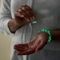 Glow in the dark green crystal glass bead bracelet and earrings set variant style. - 8mm Set / Fruit Green