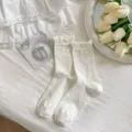 Weiße Rüschen Schleife Socken für Damen, süße Mesh Sommer Wadenstrümpfe im süßen Design. - Einheitsgröße / Cremeweiß