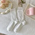 Weisse duenne Damensocken einfarbig atmungsaktiv Netz Mitte Wade Korean Stil Rollrand - Einheitsgröße / Weiß