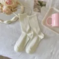 Sommer duenn Damen Socken einfarbig atmungsaktiv Mesh Mitteltube koreanisch gerollte Kanten - Einheitsgröße / Cremeweiß