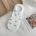 Bequeme Baumwolle Blumen niedrige Bootssocken für Damen, atmungsaktives unsichtbares Design. - Einheitsgröße / Weiß