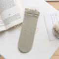 Grüne rüschen netz-mittelsocken süße lolita atmungsaktive dünne baumwollsocken für frauen - Einheitsgröße / Bohnengrün
