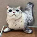 Creative cute seal cat plush toy detail, soft stuffed pillow doll for girls and funny room decor. - Keychain Pendant / 12cm / Seal Cat