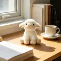 Morbido peluche agnello bianco, bambola di stoffa carina per bambini e decorazione camera. - 15cm / Lamb