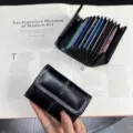 Schwarzer Ölwachs-Leder Kartenetui, kompaktes Akkordeon-Design mit vielen Fächern für Damen. - Schwarz