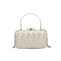 Elegante borsa da sera intrecciata con manico in metallo, fiocco in strass e tracolla. - Bianco