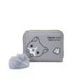 Portafoglio corto da donna grigio con stampa gatto e pon pon soffice con zip. - Serie Cucciolo Stampa Gatto / Grigio