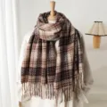Cozy plaid cashmere-feel shawl scarf detail shot, warm fringe design for autumn and winter. - 200x65cm with Tassels / Light Brown