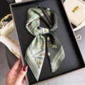 Elegante pañuelo cuadrado de seda con estampado paisley verde para mujer, bufanda y diadema chic. - FG59-3