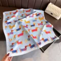 Foulard carré en soie à motif de teckel, joli bandana pour chien, élégant châle de mode pour femme. - FG339-3