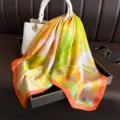 Foulard Carre en Soie Imprime Floral Bordure Jaune Vert Orange Chale Accessoire - FG351-3