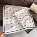 Élégant carré de soie pour femme avec imprimé de chevaux, foulard ou châle de mode de luxe. - FG337-3