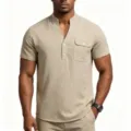 Camisa henley hombre lino casual manga corta vista detalle bolsillo pecho caqui. - S / Caqui