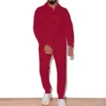 Vue detaillee de l'ensemble de chemise et pantalon en suine rouge pour homme style. - S / Haut et Bas / Rouge