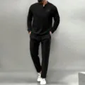 Detalle de textura tejido gofrado del conjunto de camisa Henley manga larga y pantalón. - S / Parte Superior E Inferior / Negro