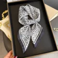 Carré de soie imprimé léopard noir et blanc, foulard élégant et châle de mode tendance. - FG334-1