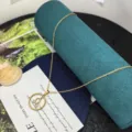 Collana con disco zircone costellazione oro da donna, gioiello pendente in acciaio al titanio. - Leo