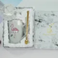 Keramische marmerpatroon koffiemok set met deksel en gouden lepel in geschenkdoos - Hoge Bekers Stijl / Hoge Bekers Flamingo Grijs