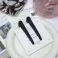 Korean style matte black duckbill hair clips, simple stylish makeup and face washing hair pins. - Black Matte