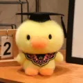 Schattige gele afstudeer eend pluche speelgoed knuffel met doktersmuts voor meisjes - Zwarte Lint Eend