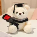 Abschieds-Teddybär Plüschtier mit Doktorhut und Robe hält eine rote Rosenblüte. - 23cm / Weiße Bär - Grauer Kragen