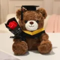 Mignon ours en peluche marron diplômé tenant une rose rouge pour cadeau de remise. - 23cm / Ours Brun Foncé - Col Jaune