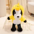 Simpatico peluche bulldog con cappuccio da anatra gialla, morbida bambola per bambini. - Costume da Anatra