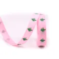 Ruban gros-grain rose avec des sapins de Noël verts, idéal pour les cadeaux de fin d'année. - Style 10 - 100 Yards