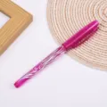 Rosa radierbarer Gelstift mit silbernem Muster, glatter Reibestift für Studenten und Büro. - Fuchsia