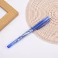 Stylo gel effaçable bleu avec motif argenté, coque en plastique transparent, écriture douce. - Bleu ciel